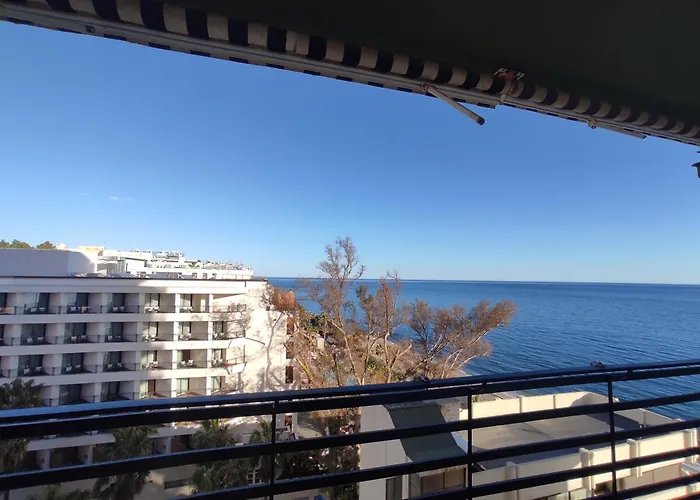 Apartamento En Primera Linea De Playa B Centro De Marbella